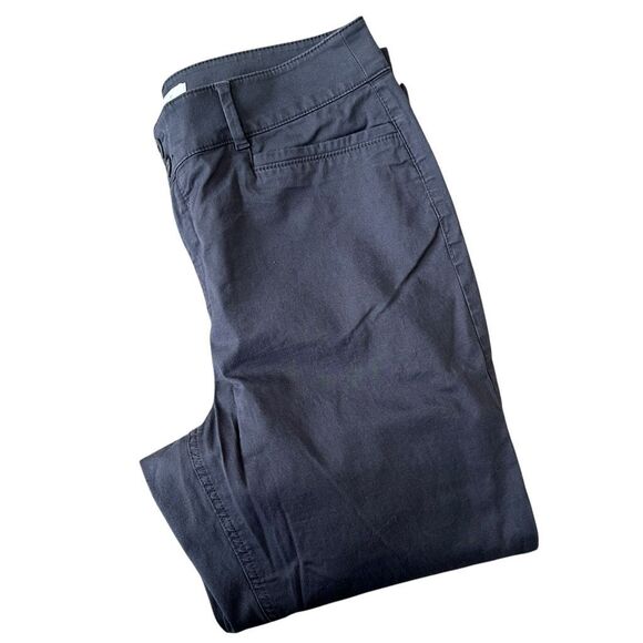 Loft Gray Curvy Straight Crop Pants Size 10 - Picture 3 of 7